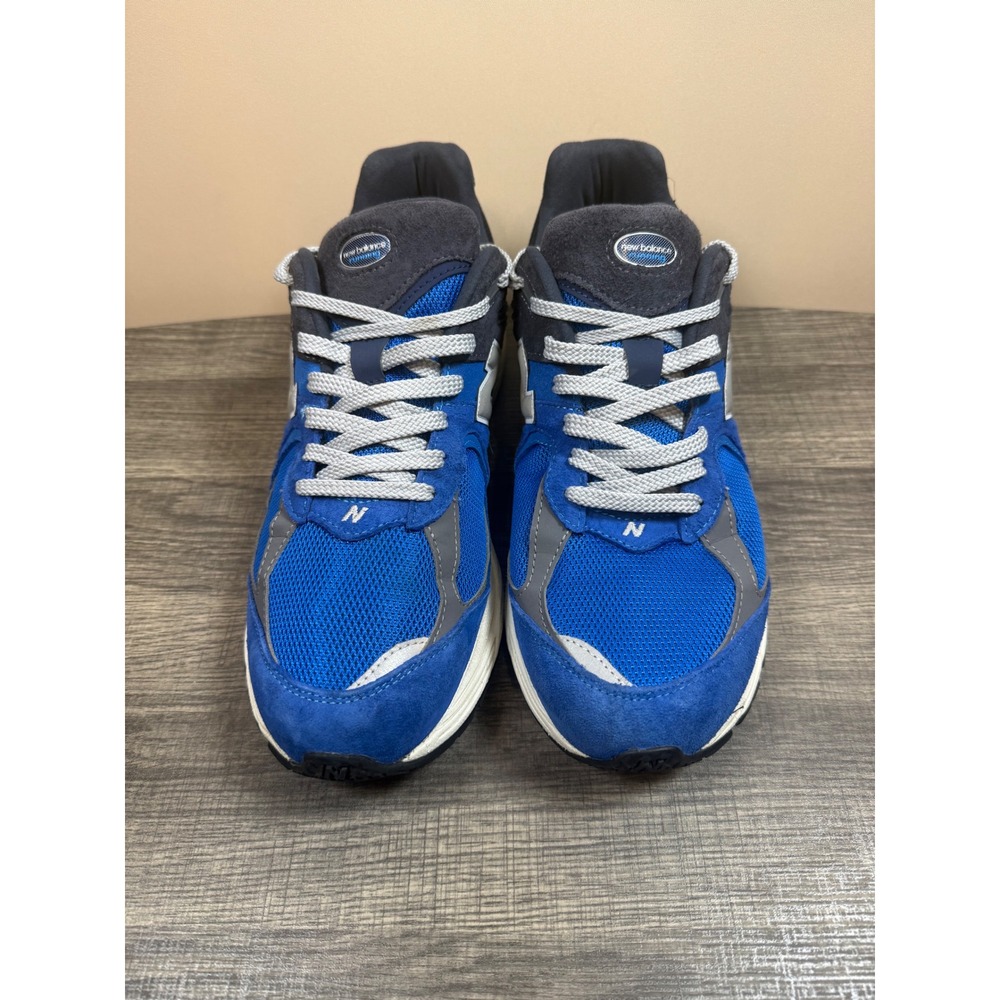 New Balance 2002R Blue Navy Silver Suede Mesh Sneakers Mens 12 Womens 13.5